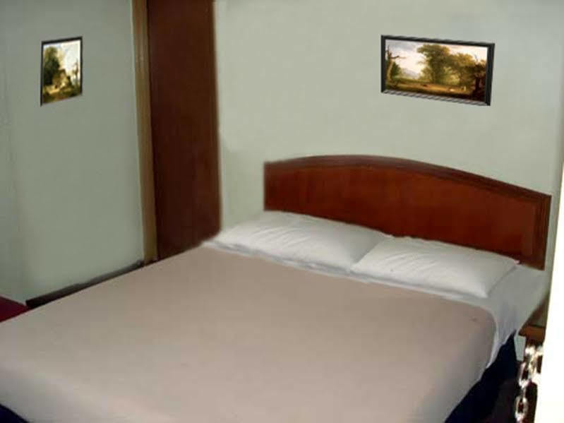วายเอ็มซีเอ อินเตอร์เนชันแนล เฮาส์ Hotel Kochi ภายนอก รูปภาพ
